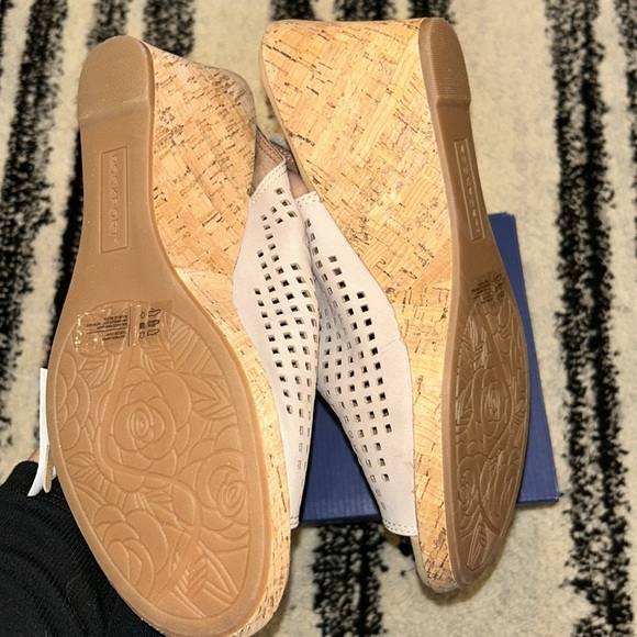 Rockport Women’s Briah Perforated Slingback Sandal New With Box Size 11 - Picture 7 of 8